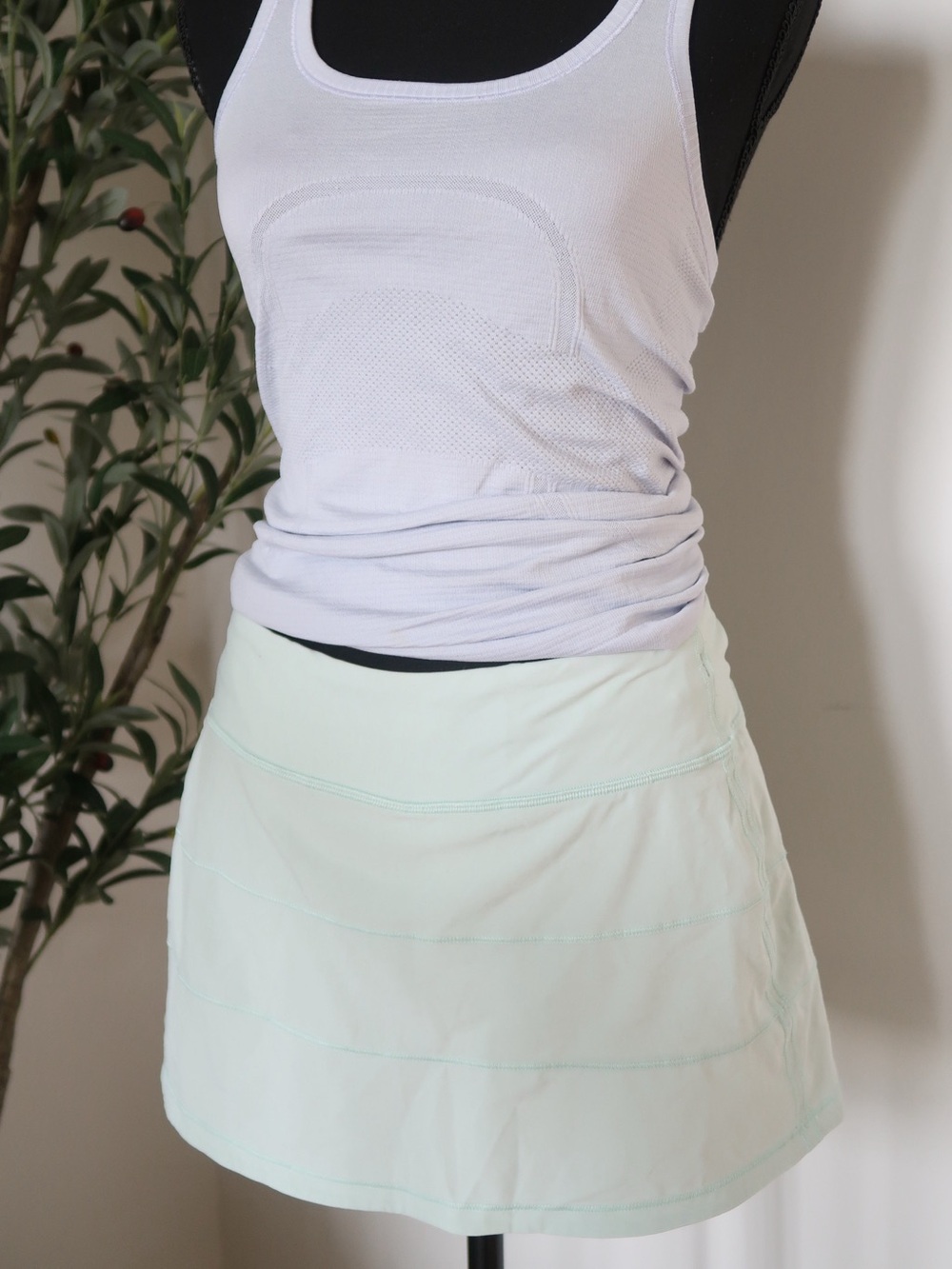 Lululemon Pace Rival Mid-Rise Skirt in Mint